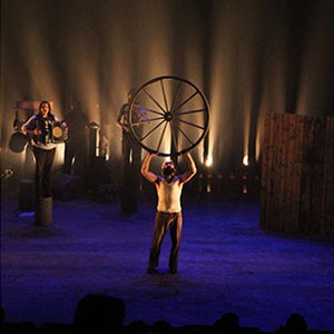2013臺北藝術節-加拿大阿爾馮斯馬戲團《伐木樂園》